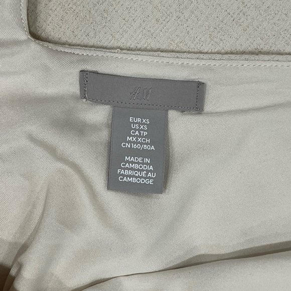 H&M Cream Midi Wrap Dress V-Neckline Old Money Boho Costal - Picture 6 of 7